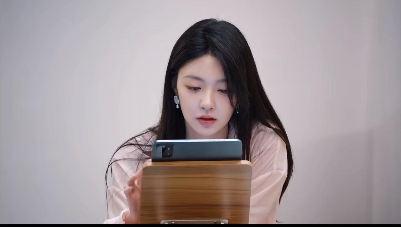 半熟恋人：什么意思？柳柳竟然看的是BK的朋友圈！有点起猛了！搞不懂这个柳柳到