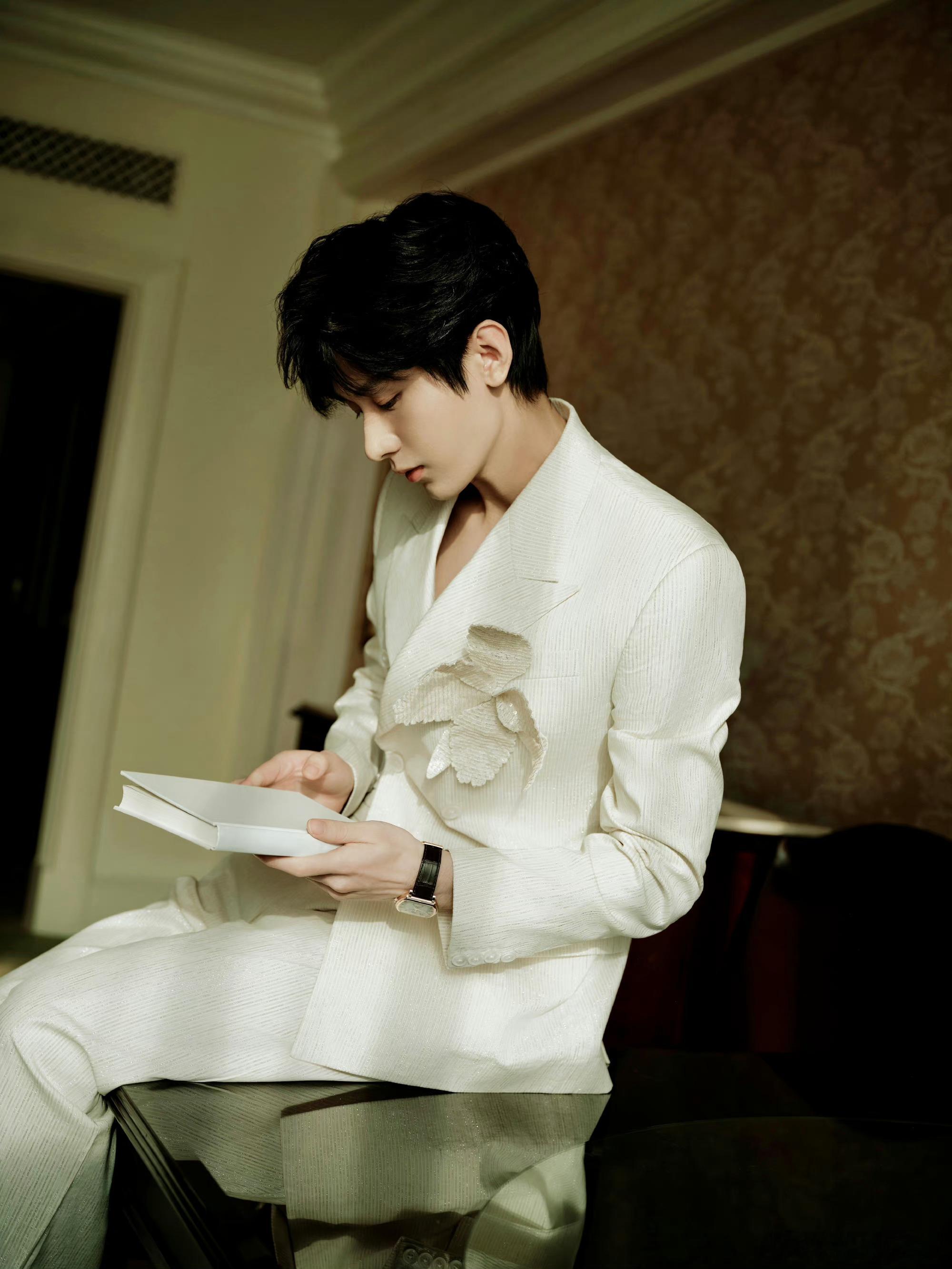 成毅这张脸，藏着东方骨相的高级感