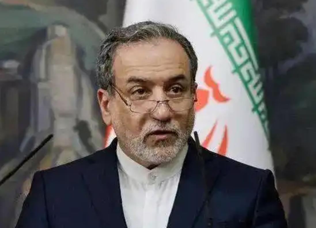 伊朗做出三个决定：1、拒绝参加与美国的会谈。2、发射无人机攻击美国军舰。