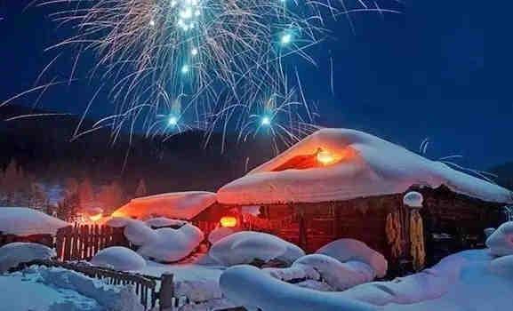 穿越那雪域苍穹的雪山，走进林海雪原；漫步在童话世界的雪乡，观赏那大红灯笼高高挂…