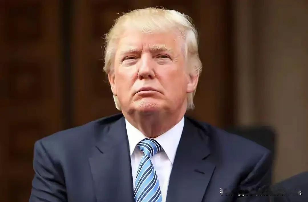 台湾民众的天要塌了！来自美媒透露的消息称，当地时间13日，美国政府要求台湾