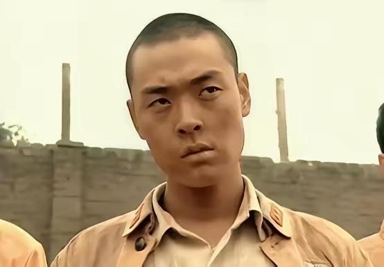 演员李幼斌曾说，拍摄亮剑，张桐扮演我的勤务兵，也就是魏和尚，他年轻，却会抢戏，想