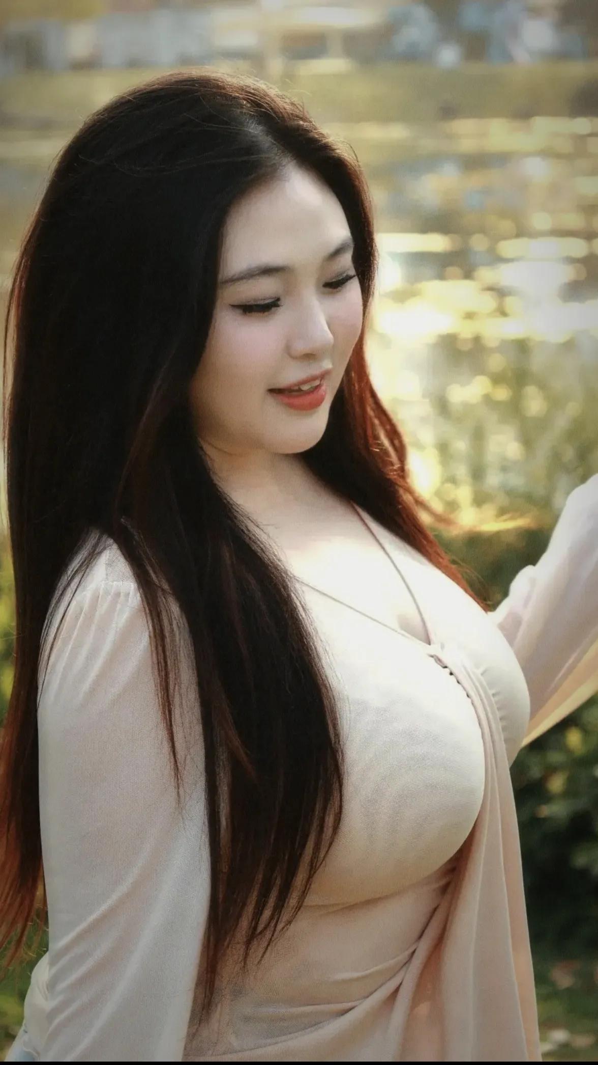 越来越控制不住自己了，体重直接一路走高了微胖