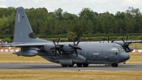 谁也没想到，美军炸毁两架价值数千万美元的运输机，本想销毁所有见不得人的痕迹，结果