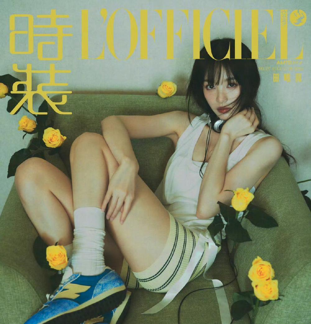 田曦薇日杂风氛围感直接拉满，慵懒随性又带着点清甜，每一帧都像从杂志里走出来的一
