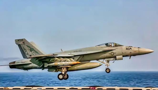 军事专家杜文龙提醒,美国这次南海坠机事件,我们不能光看热闹,看表面。不排除美国进