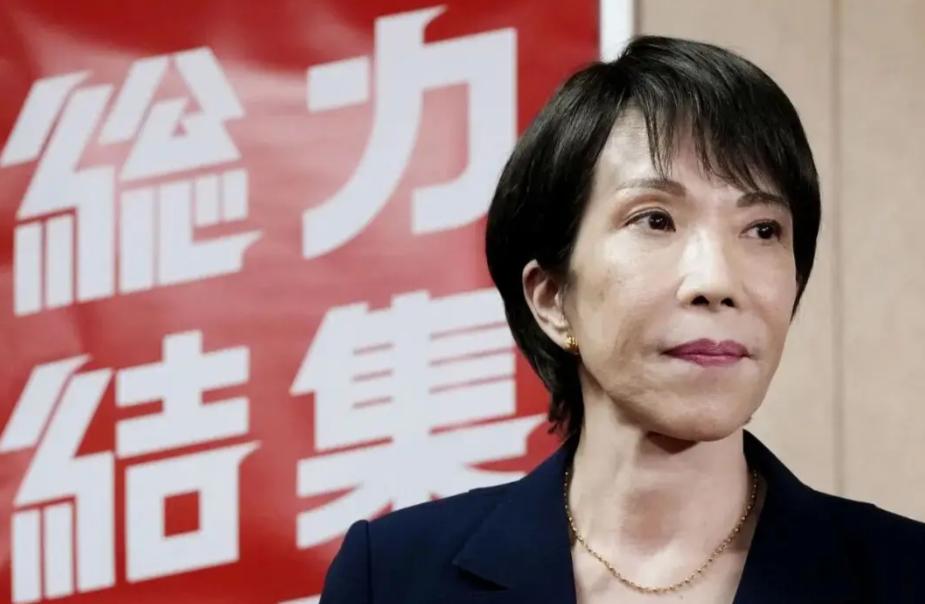 日本最新民调曝光，特朗普警告高市早苗后，日本不再信任美国？日本逐渐与美国离心