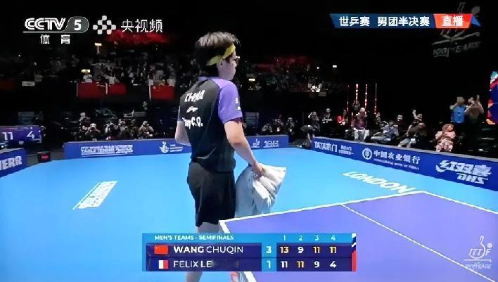 “我们进决赛啦”，一大早醒来，又听到那句熟悉的话。经过三小时的鏖战，国