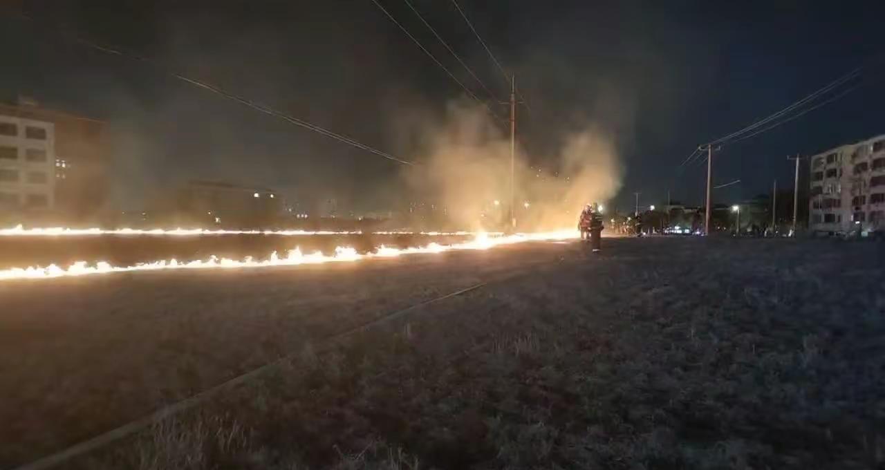 看完真实消防员草坪灭火，完了约起喝完壶小酒收工睡觉了😴😴😴