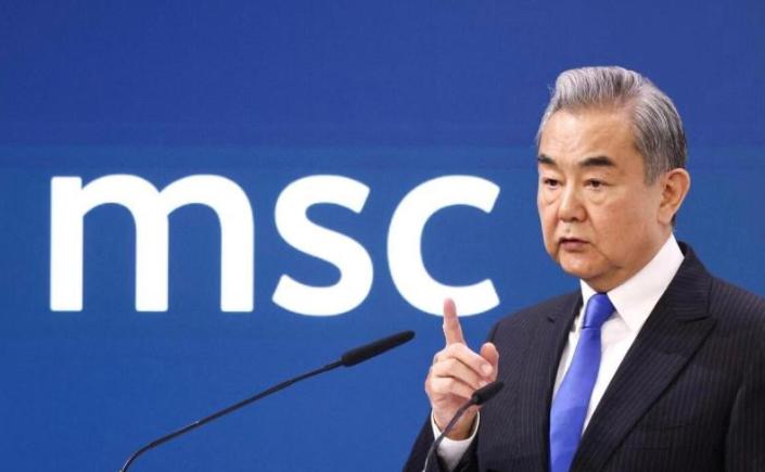 沙特答应中国，不打！3月4日，中国外交部长王毅和沙特外交大臣费萨尔通话，这也为接