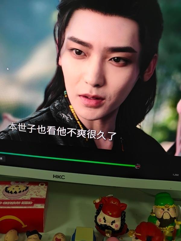 《雀骨》女主艾米的状态真少女，好灵动男主侯明昊的状态怎么这么差，男主的妆比女主的
