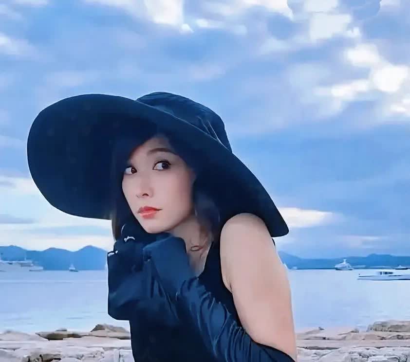 林志玲今天的回应让我破防了。不是因为她缩脖子，而是因为她这个回应一出，我