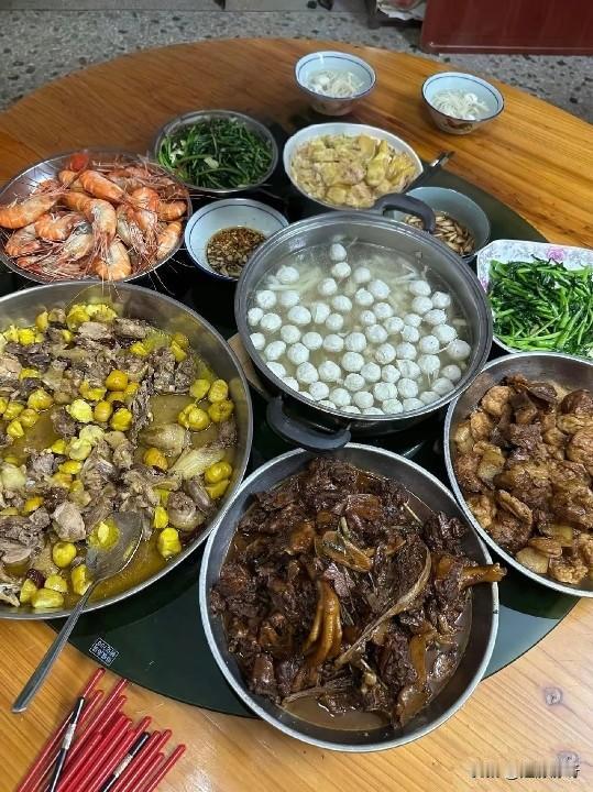 网友:第一次去男朋友家，未来婆婆准备的菜，算重视吗？