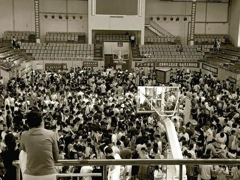 本次招录宝鸡以822好多孩子把目光从西安挪开，转身就奔向了宝鸡、咸阳这些地方。