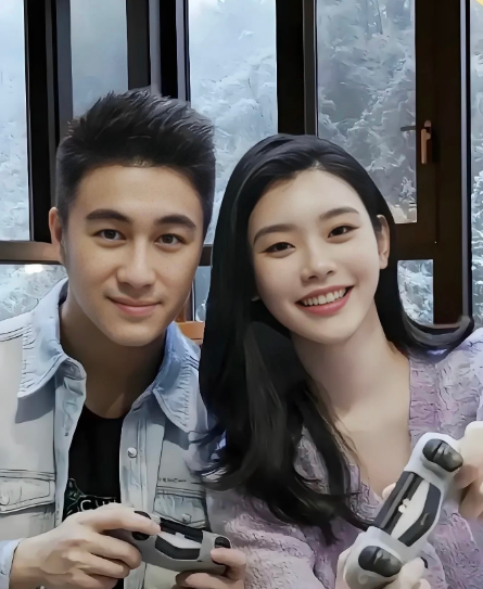 奚梦瑶今晚估计又要失眠了，不是因为婆婆带了一串翡翠项链，也不是因为女儿要上幼