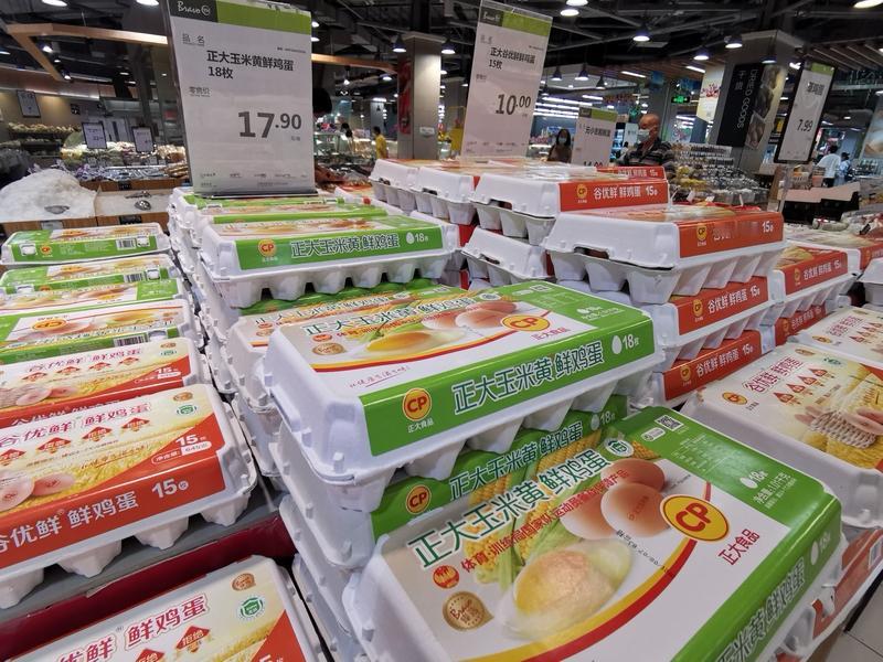 1月28日，河南一对养鸡夫妻火上热搜，36万枚鸡蛋卖出36万元，1元1枚。这对夫