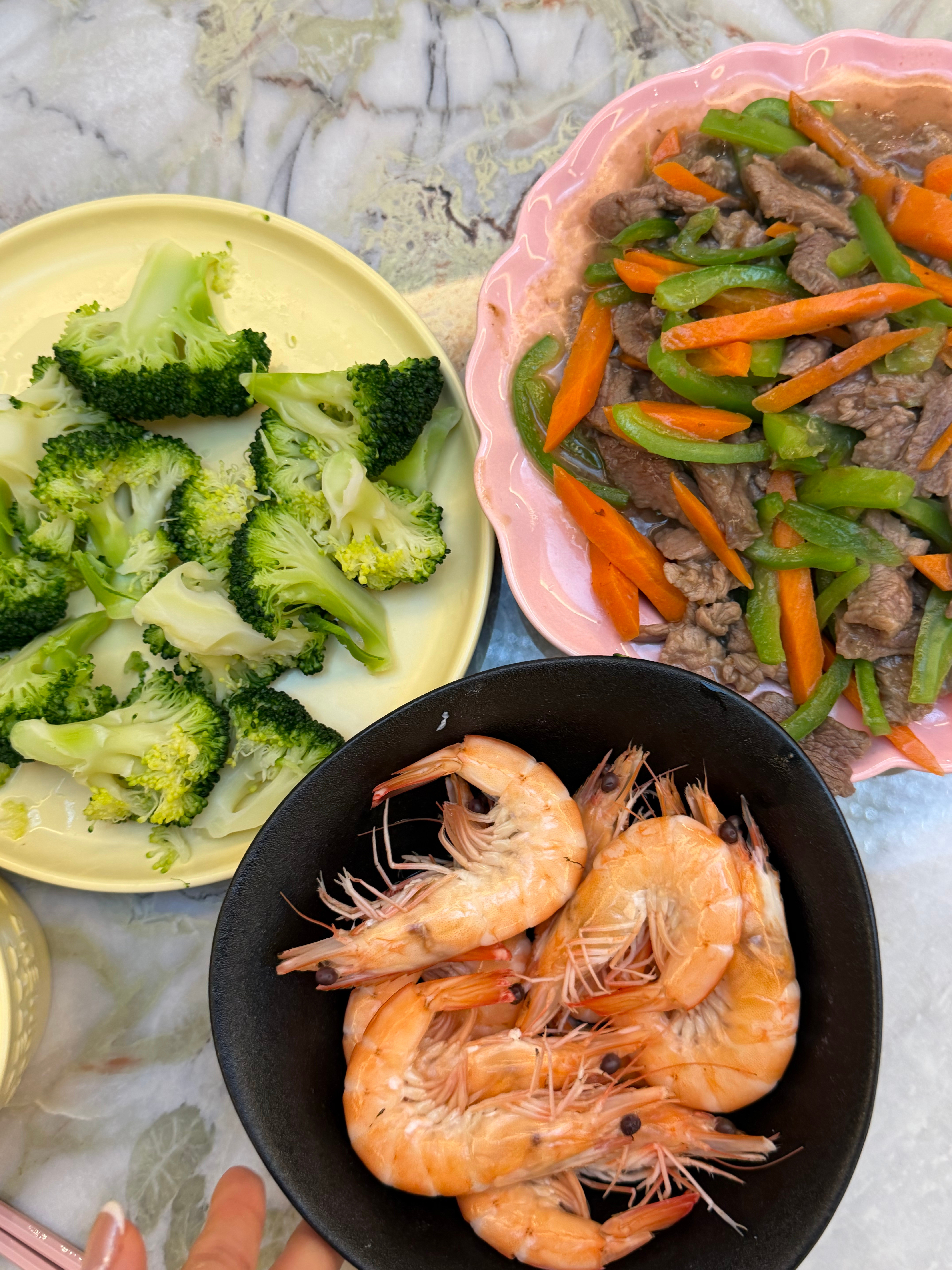 最近每天都是白天减脂餐晚上长胖套餐