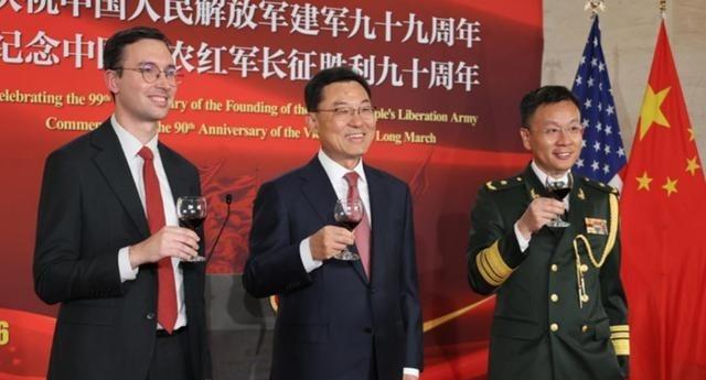 就在解放军的特殊节点，中国给美国明确立下了一整套规矩！这不是一句场面话，而是给华