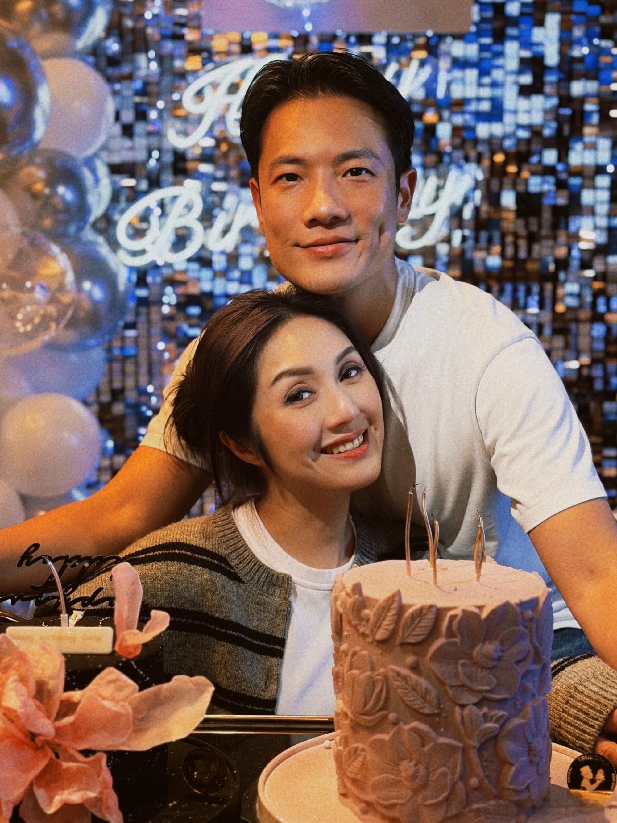 丁子高晒合照为杨千嬅庆生丁子高晒合照为杨千嬅庆生，“生日快樂😘”