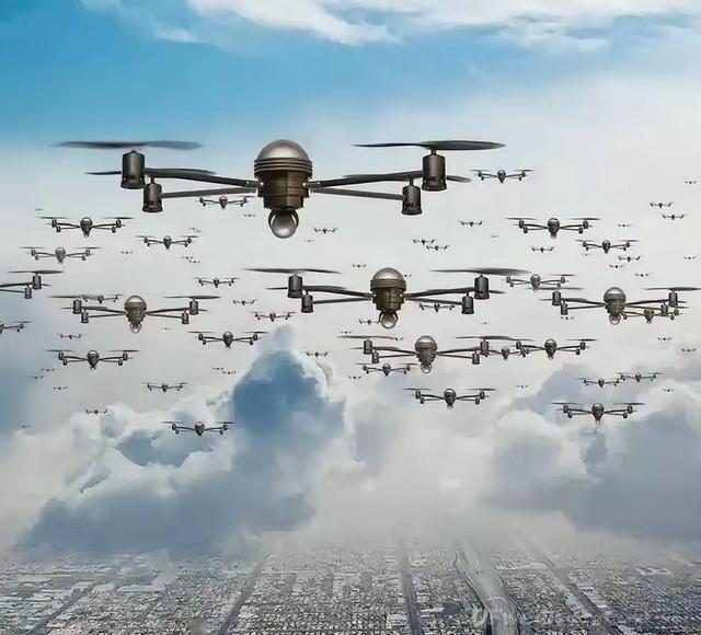 万架无人机突然压境，中国防空会被拖垮吗？关键并不在导弹多少真正可怕的，不是天