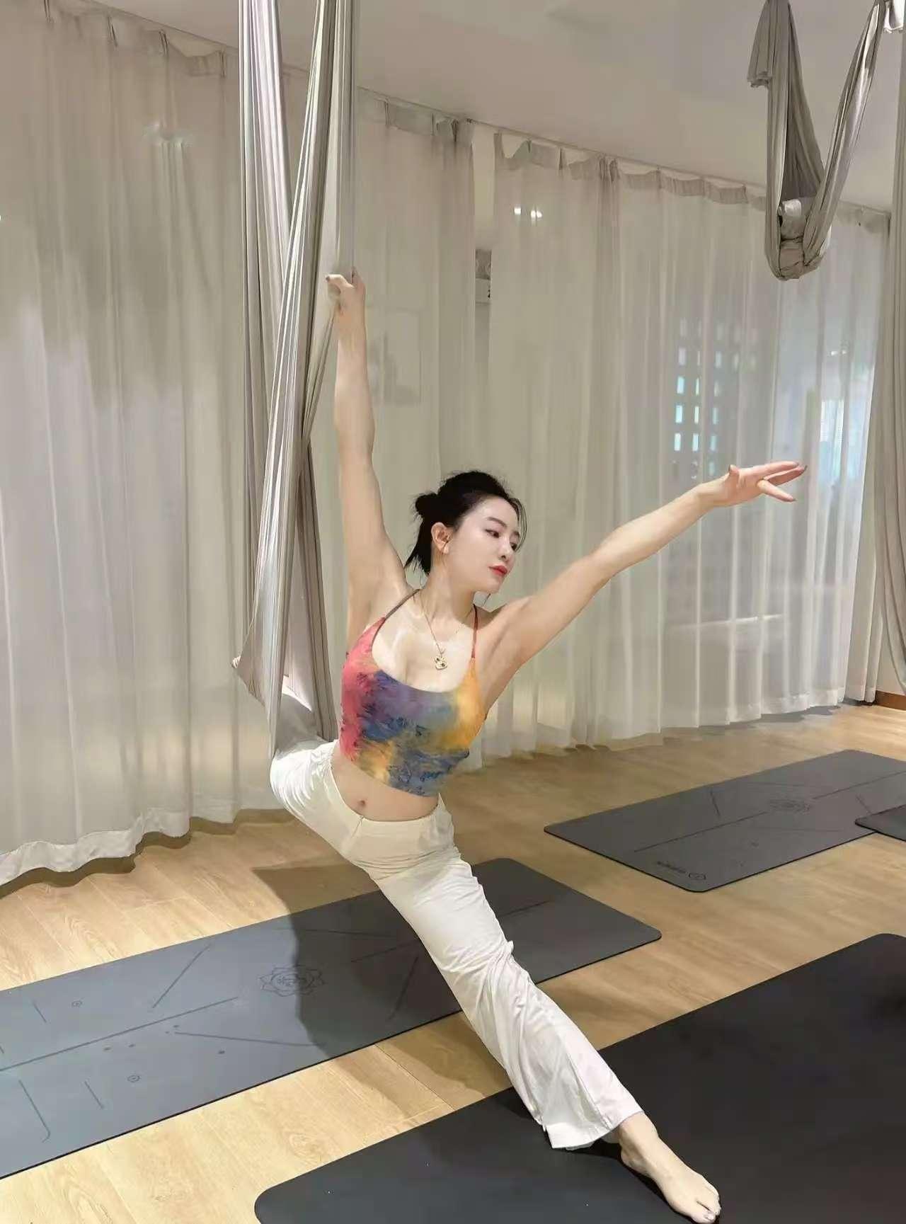 让身心回归平衡，在呼吸间找到宁静，在伸展中遇见更好的自己🌸