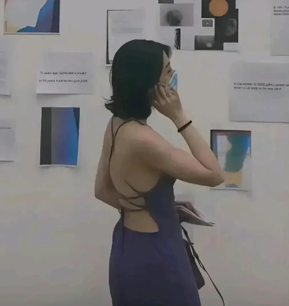 谁来说一说，董袭莹本科是经济的，博士专业是内科的，导师是骨科的，论文是妇科的，规