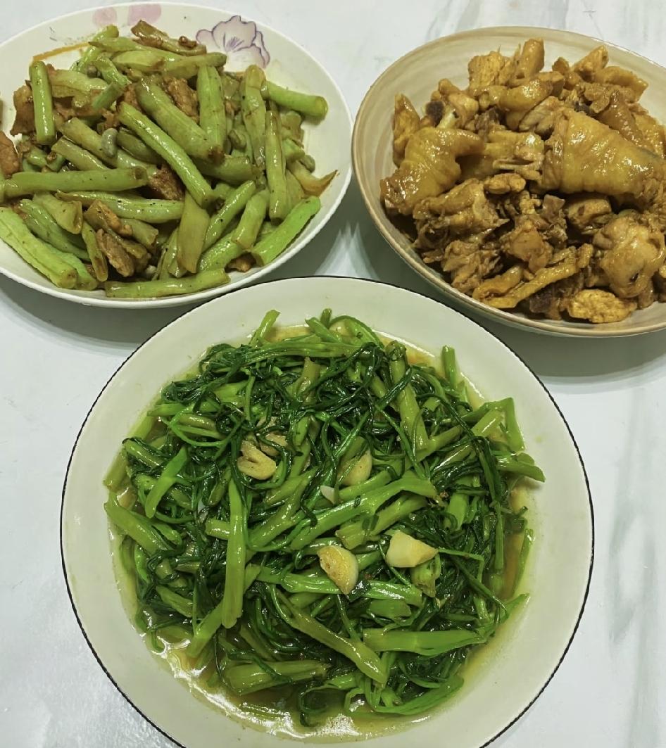 我和老公工资低，他每个月五千到六千，我每个月四千到五千，加起来一万块钱的收入。
