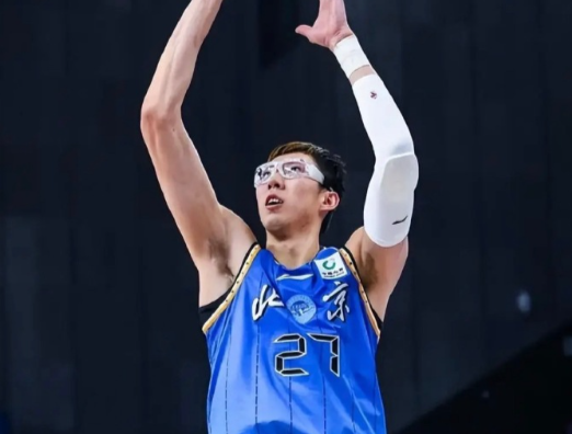 周琦也创造了一个比较冷门的记录，他成为CBA历史上单场罚球全丢次数最多的本土球员