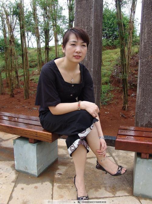 女人愿意交心，最怕男人到处乱说楼下张姨今年五十六，退休两年，老伴走得早，一