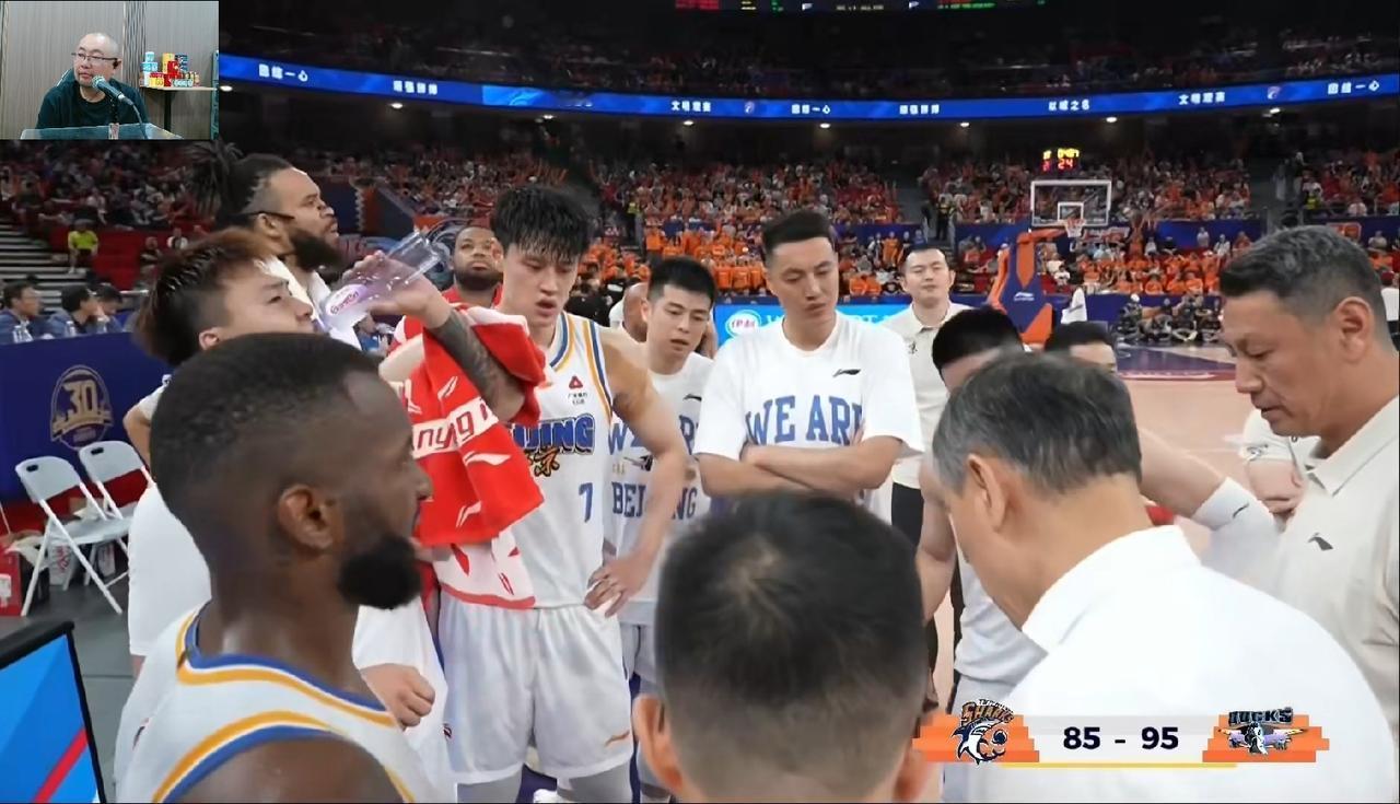 说实话，如果上海第3场比赛不能及时调过来的话！我认为这组半决赛北京最后会胜出！