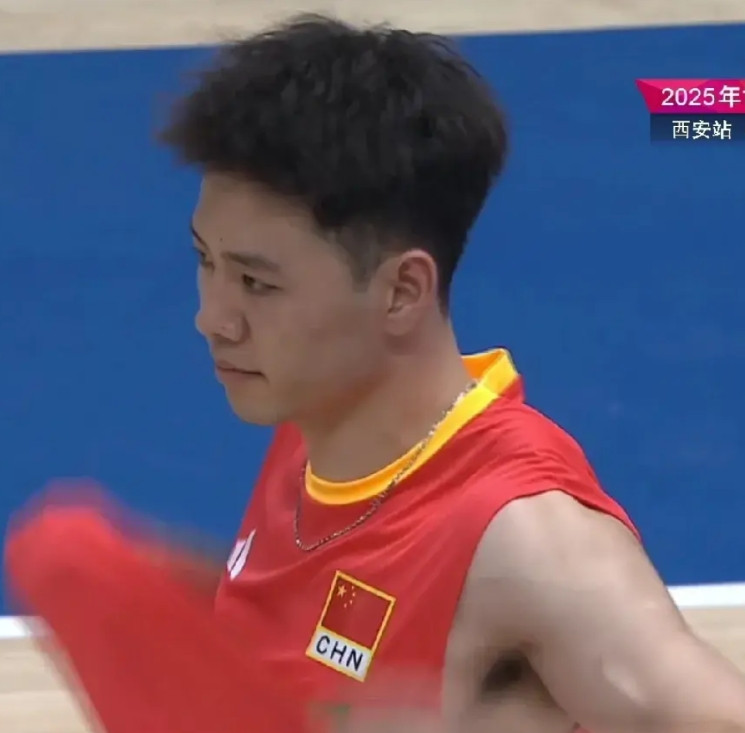 冷静看问题中国男排零封塞尔维亚可喜可贺，大涨积分提振士气都是收获，不过此时此刻