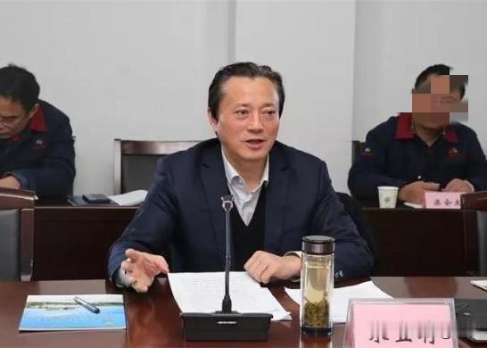 朱宜存：以法为盾者的以身试法2026年5月28日，安徽纪检监察网的37字通