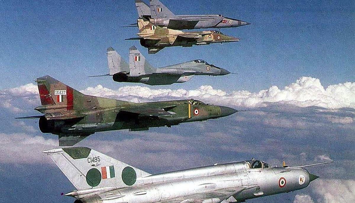 其实，在20世纪80年代，印度空军的技术实力还是超出中国空军的。当时，印度空军通