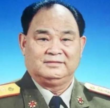 1992年3月，成都军区司令张太恒到北京开会，这时中央军委秘书长杨白冰告诉张太恒