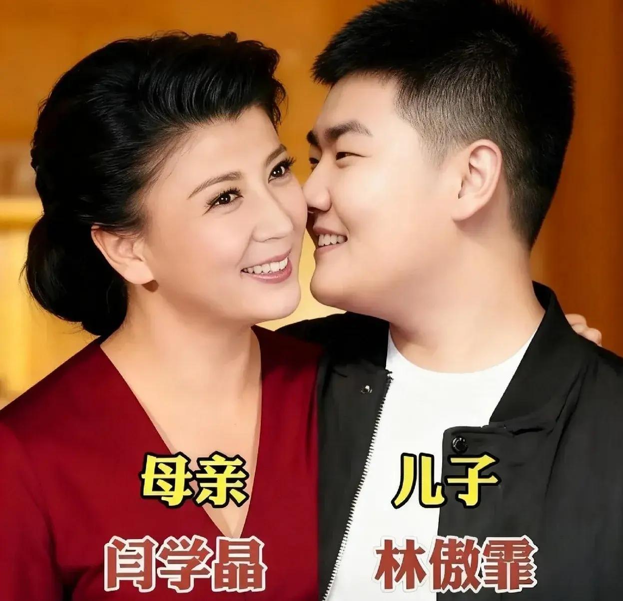 不得不说，颜值这东西真是会遗传。像闫学晶和儿子同框，那画面简直不要太和谐。闫学晶