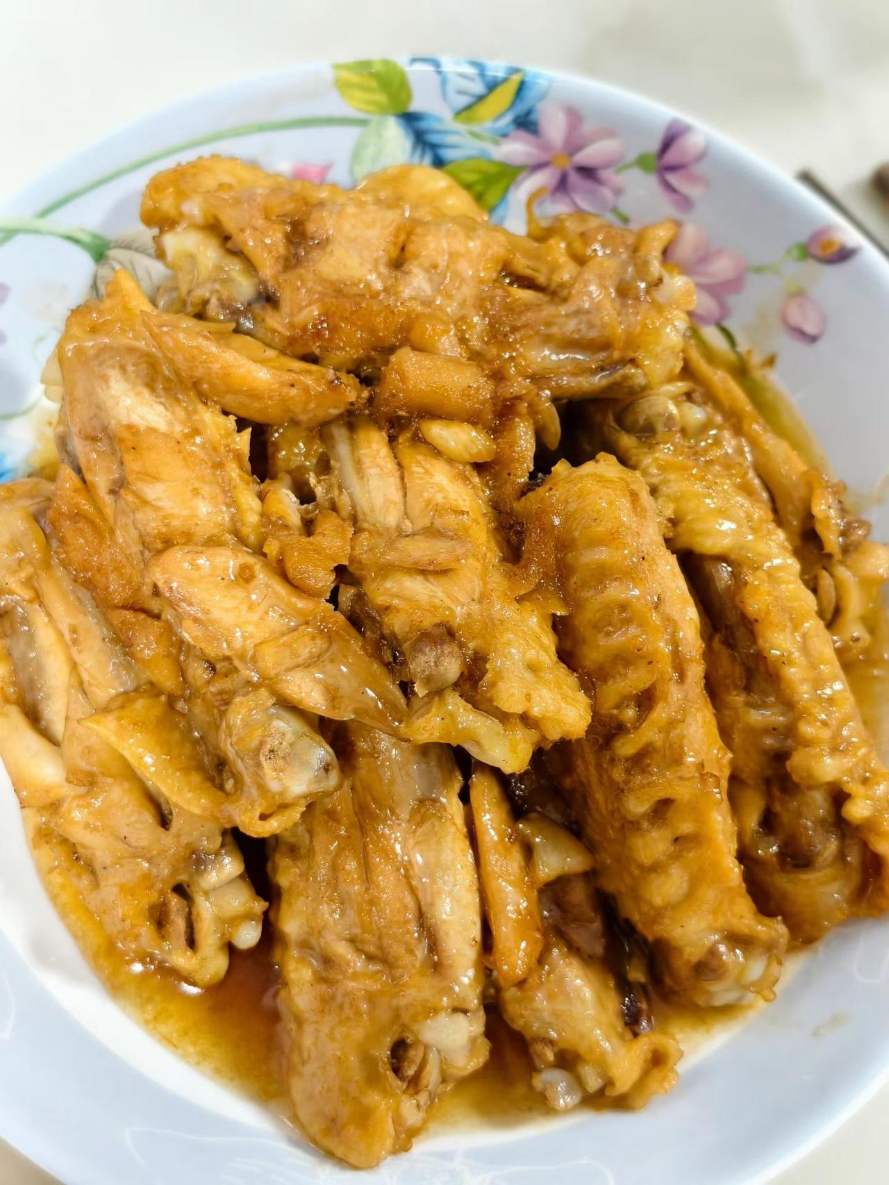 好孩子都是别人家的。同事的学霸儿子，刚刚放假，同事下班回家直接吃现成的。同事