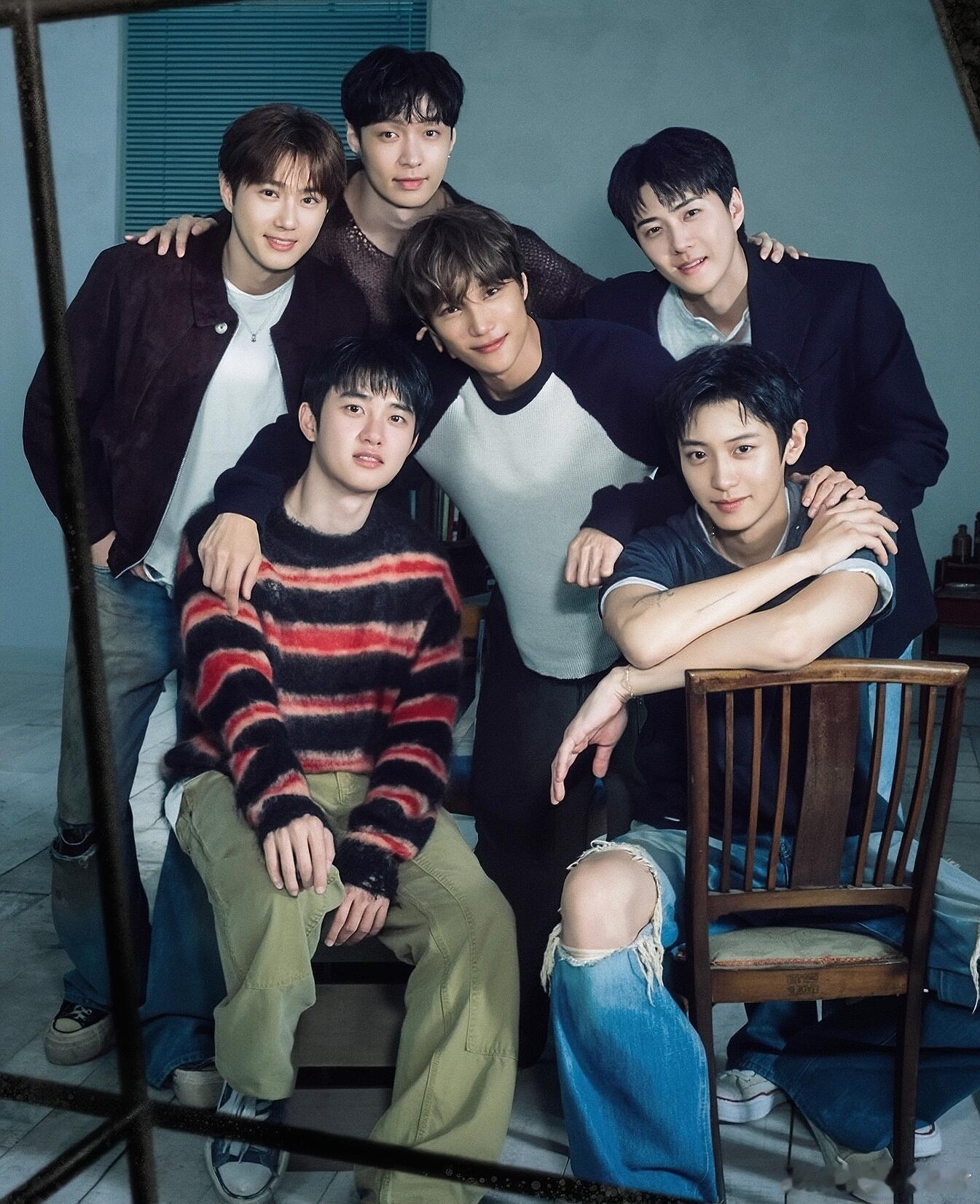 十二月来了EXO六人新合照再➕1！！