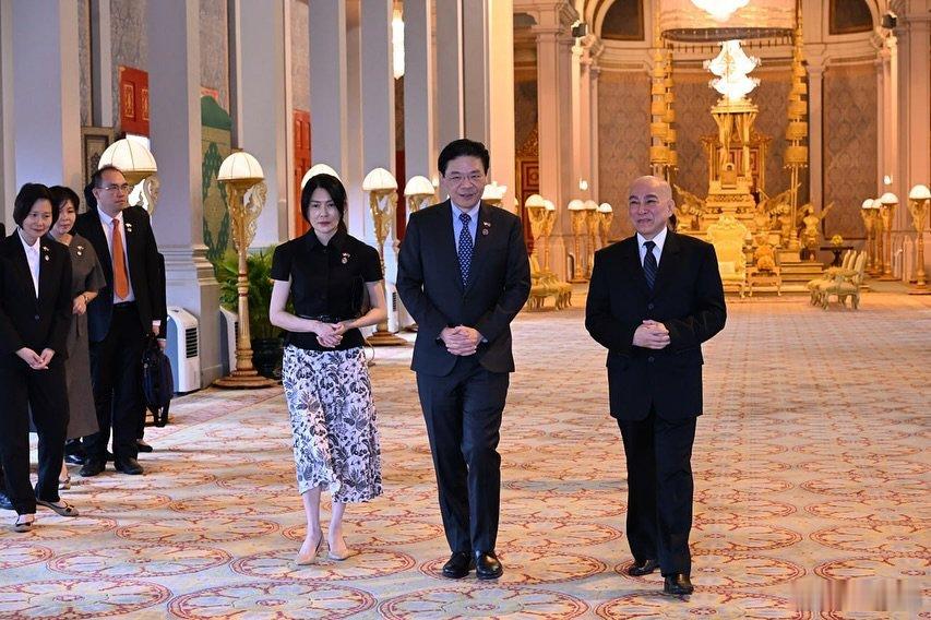 柬埔寨王室🇰🇭🇸🇬7月9日，柬埔寨国王西哈莫尼会见新加坡总理黄循财和