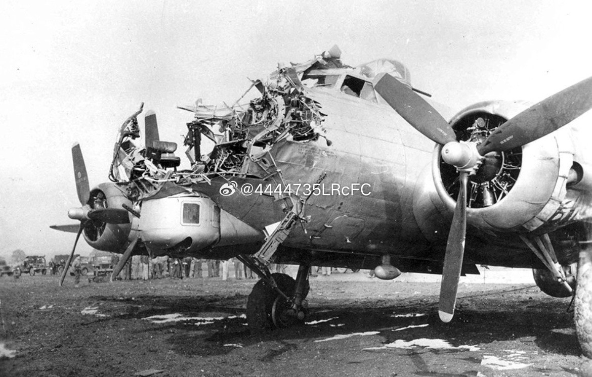 82年前，在一次飞越德国的轰炸任务中，美国陆军航空队第398轰炸机大队的“LovelyJulie”号