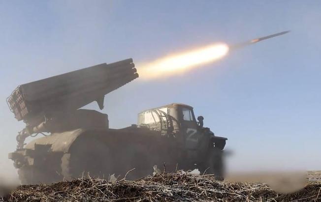 谁能想到俄罗斯的首都居然在半夜被“炸”得鸡飞狗跳，10月26号后半夜37架无人机