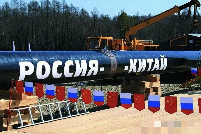 美军封锁海峡，拉夫罗夫在华说了一句话，让中国把心放肚子里据“今日俄罗斯RT”