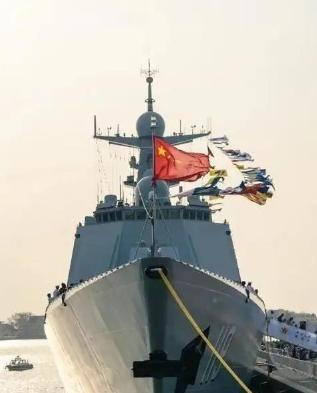 无论是中国的导弹，还是中国的航母，日本都不怕，日本怕的只有两点，一是中国的继续加