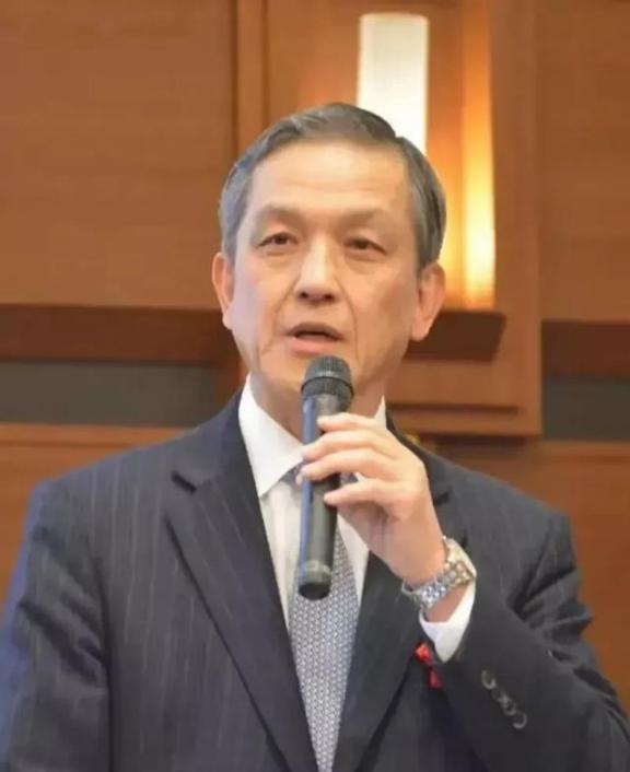 日本陆上自卫队原幕僚长岩田清文在台北声称：“台湾是日本的国家东亚海域风起云涌