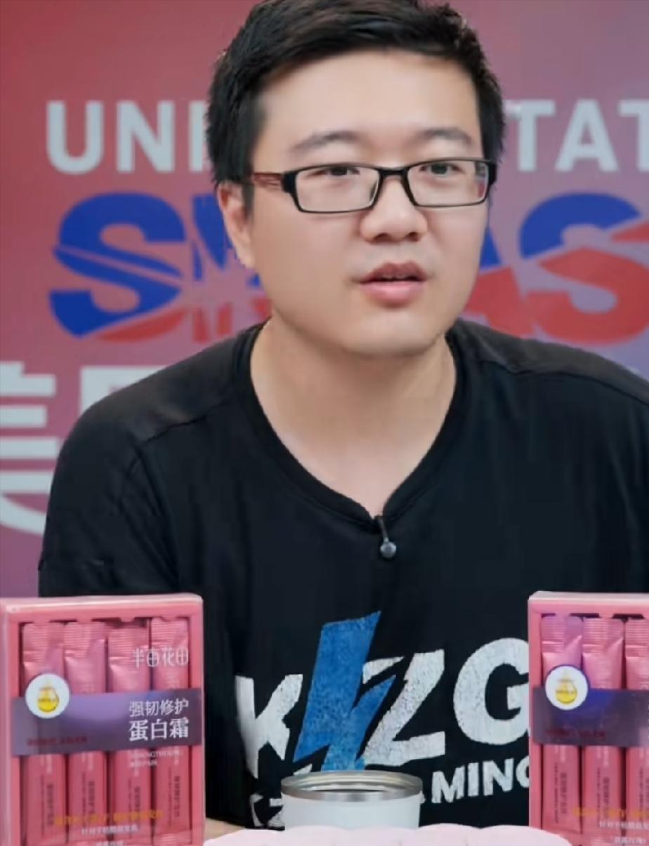 莱维太敢说了，直言：王楚钦输给林德一点都不冤，他说，王楚钦的反手是立身