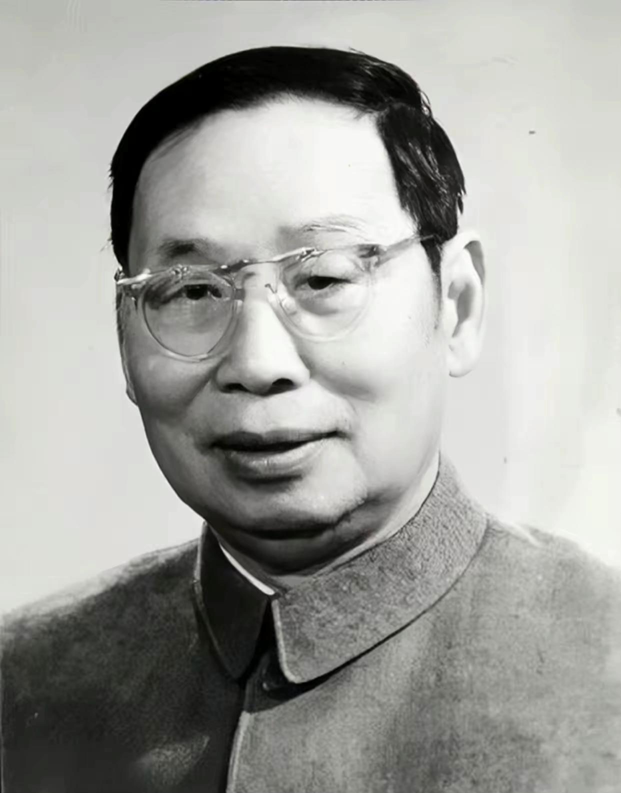 被遗忘的中国核物理先驱：他错失诺奖，冒死护镭，一生无名却撑起两弹一星您听说过