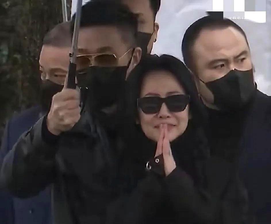 一直被群嘲“名存实亡”的小S婚姻，最动人的瞬间，竟是那个被传“流连夜店”的许雅钧