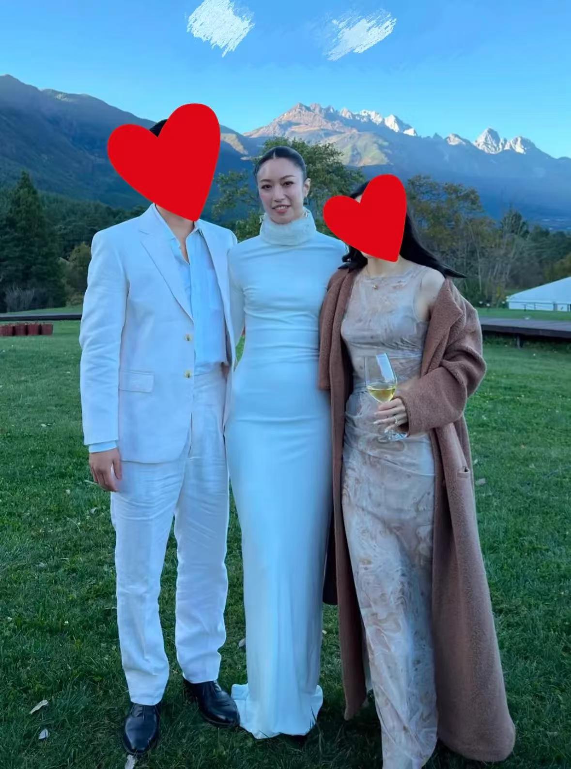 郭晶晶小叔子霍启仁结婚了，妻子小腹微凸，疑似已怀孕！郭晶晶两个小叔子，霍启山和