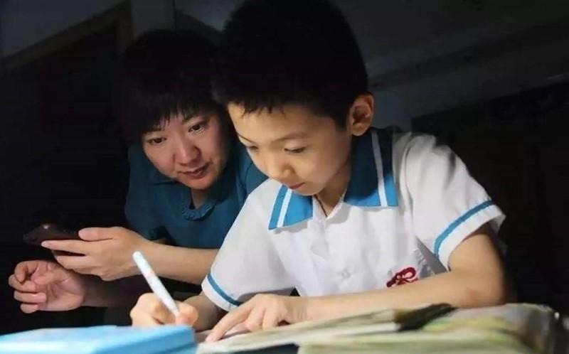 一位陪读妈妈的经验总结：陪读多年，发现小学阶段不应该踩的7个坑！我们家那位刚上
