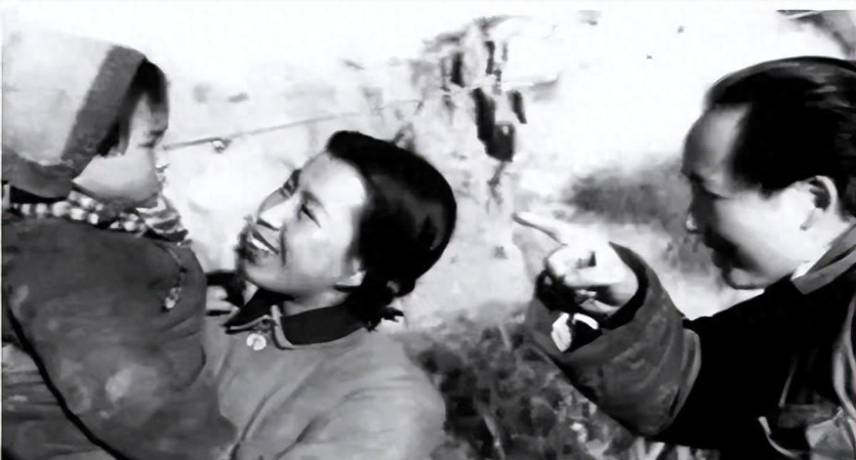 74年李讷探望父亲毛主席后决定留在北京工作，小外孙的未来毛主席会如何安排呢？1