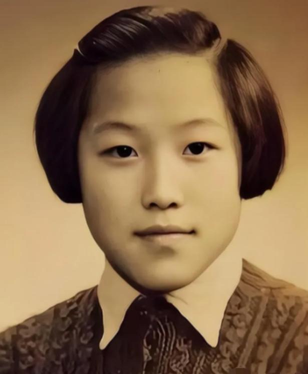 1971年，陕西一个老光棍图便宜，娶了小自己10岁又坐过牢房的女大学生，谁